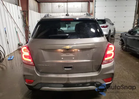 2021 Chevrolet Trax 1Lt z USA, uszkodzony, nr VIN KL7CJPSM9MB364833